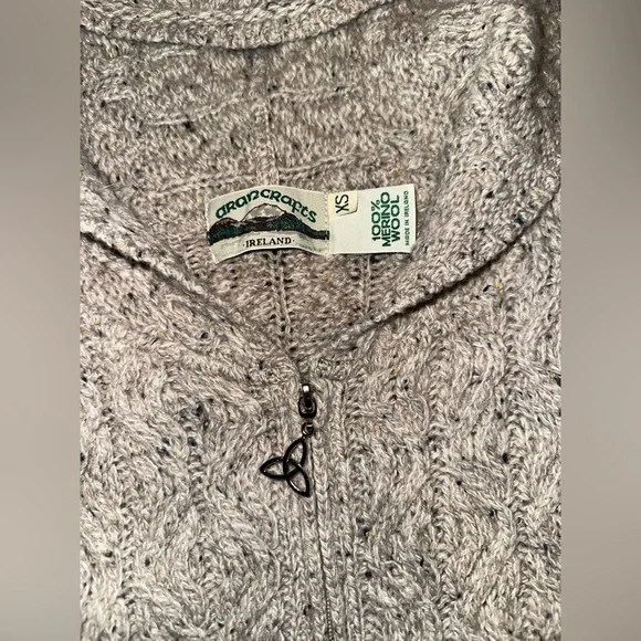 Aran Crafts Honeycomb hood zip up EUC - Picture 6 of 8